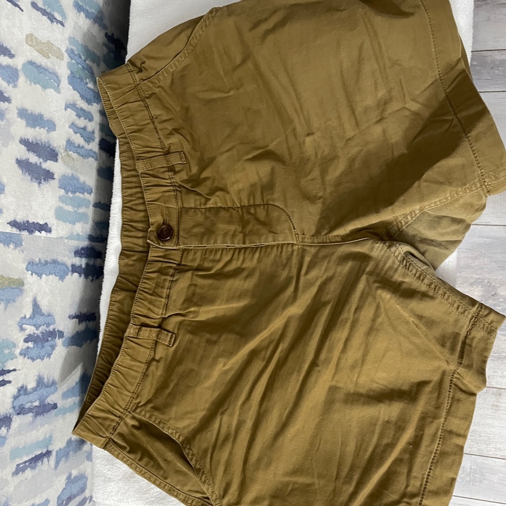 Men's Khaki Shorts